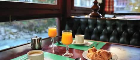 Daily buffet breakfast (EUR 12 per person)