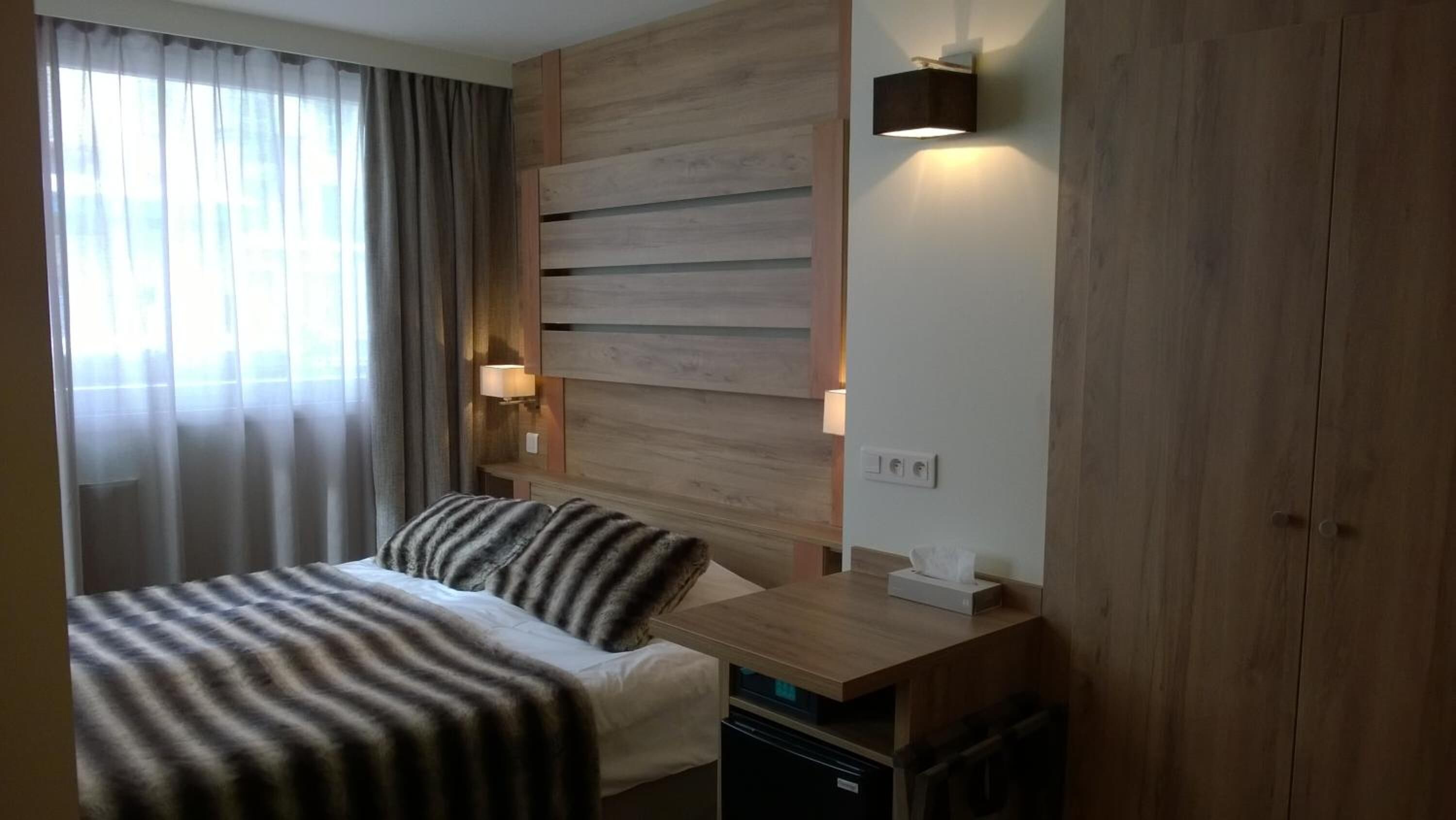 minibar, in-room safe, desk, blackout curtains