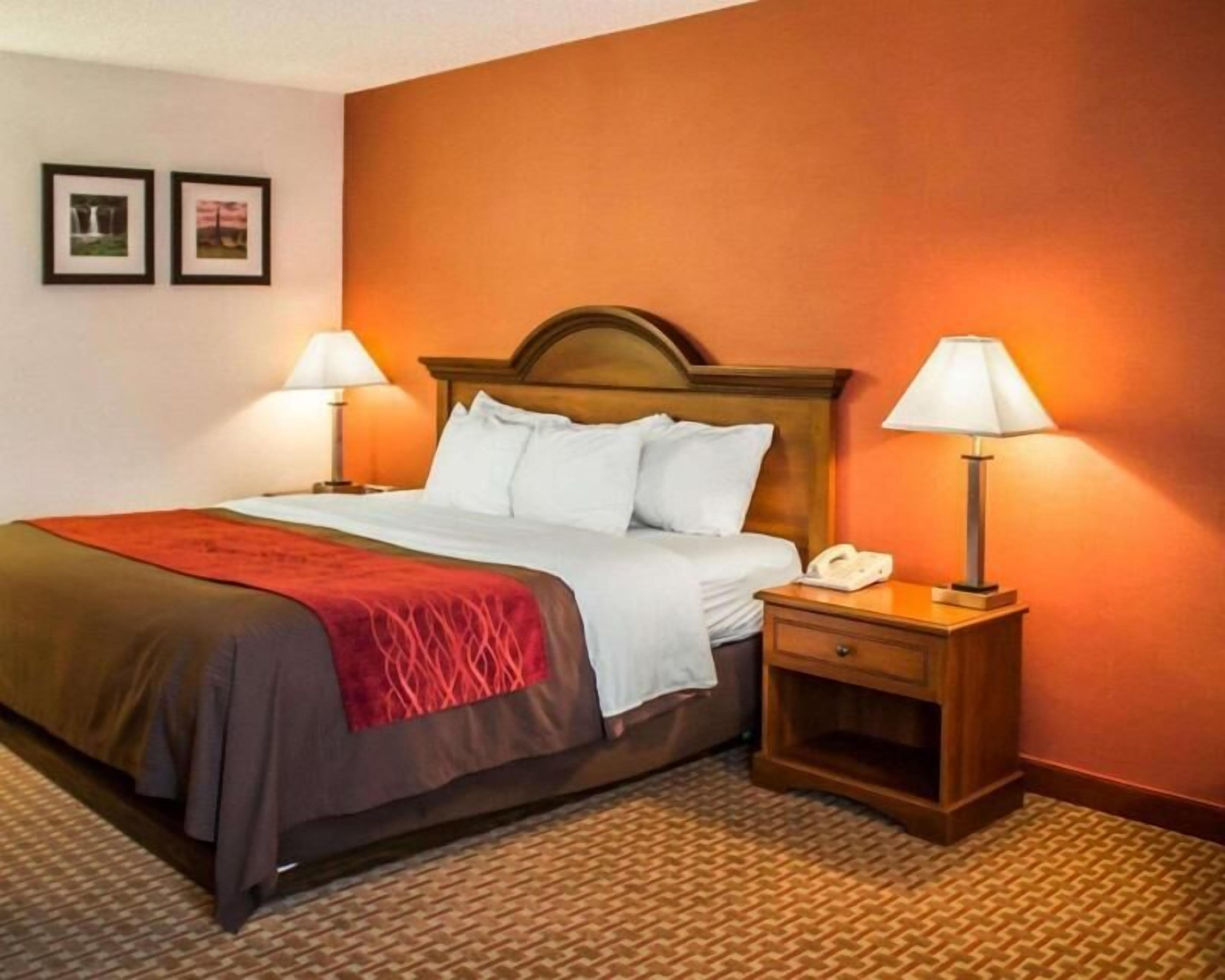 In-room safe, desk, iron/ironing board, rollaway beds