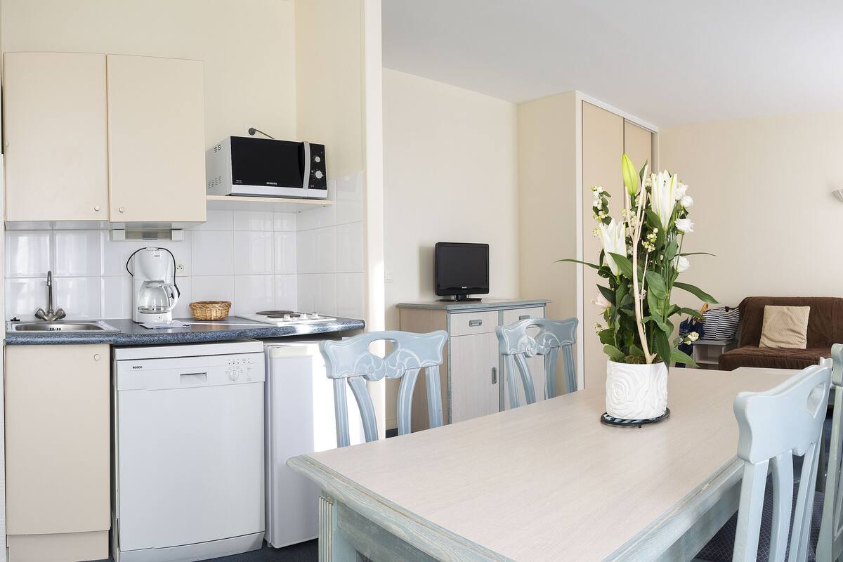 Suite (Prestige)