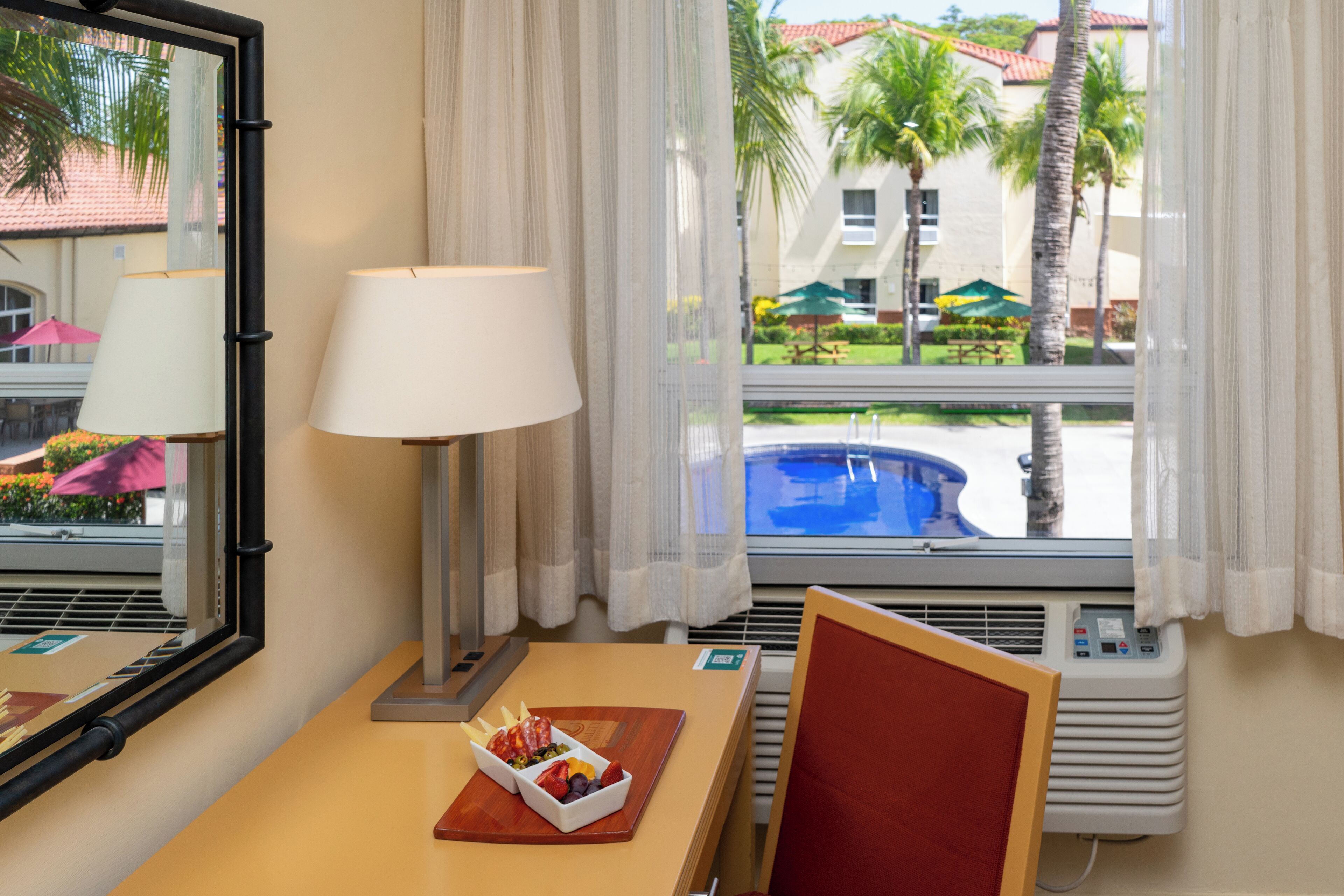 37-inch lcd tv with cable channels, tv