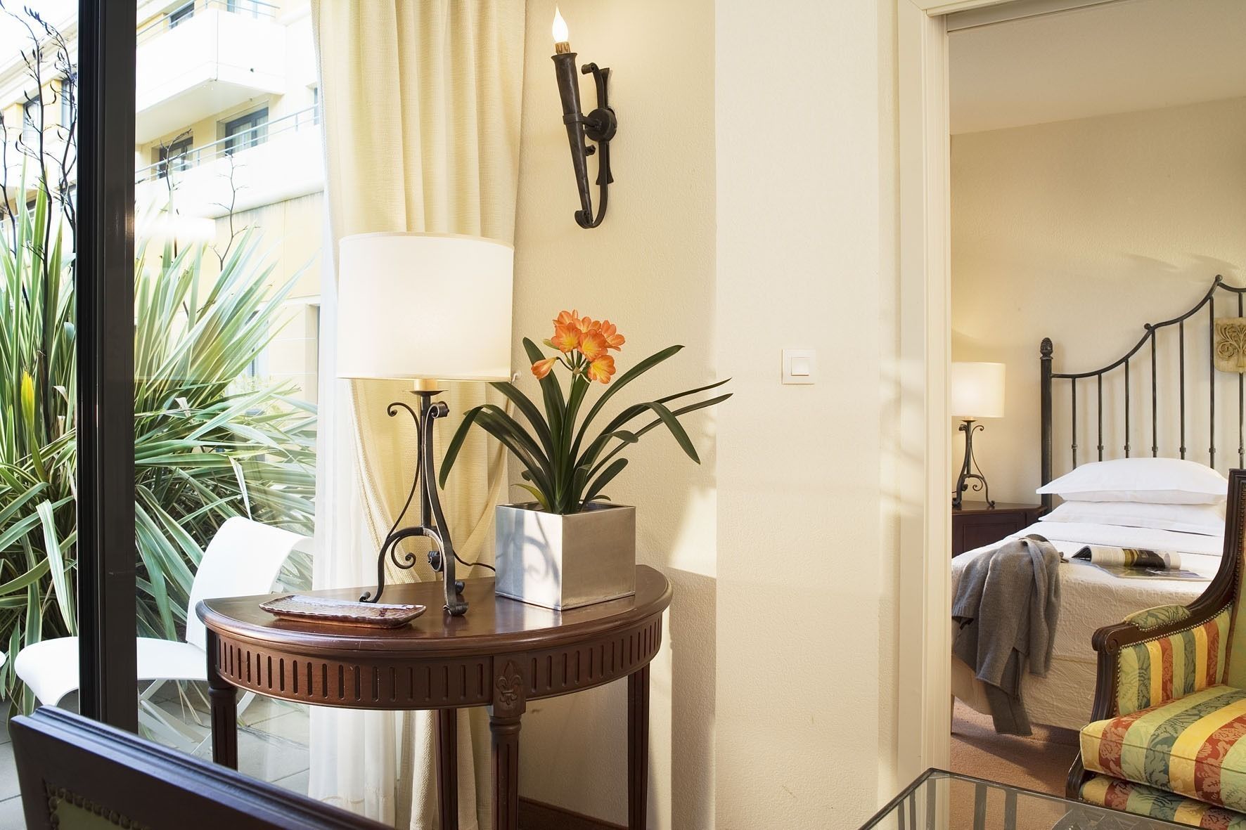 double room, 1 double bed, garden view | premium bedding, pillow-top beds, in-room safe, desk