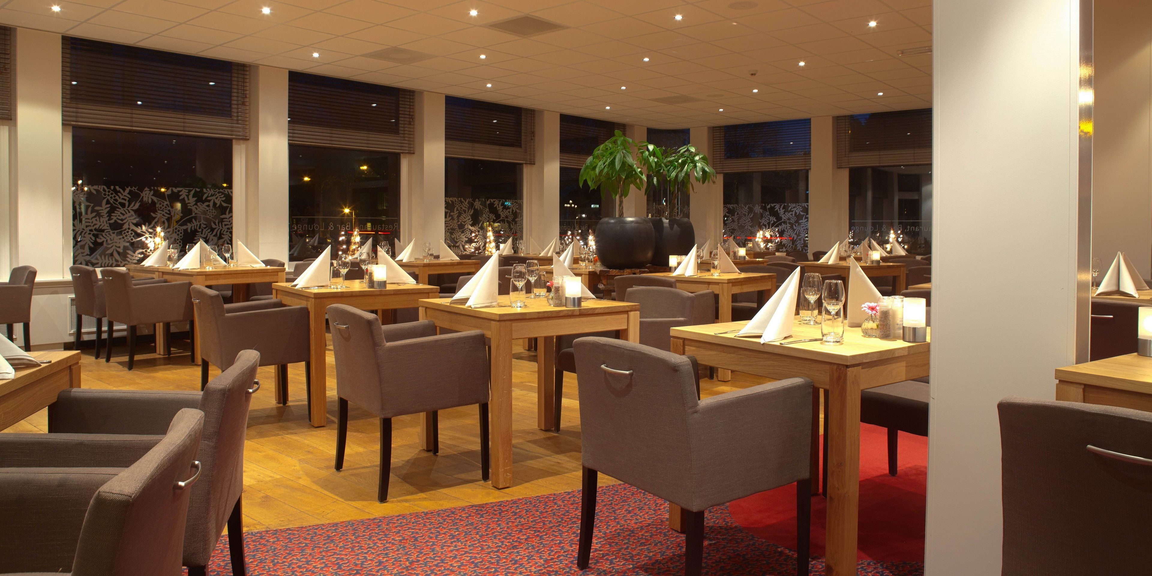 breakfast, lunch and dinner served