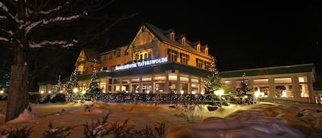 Façade de l’hébergement - soirée/nuit