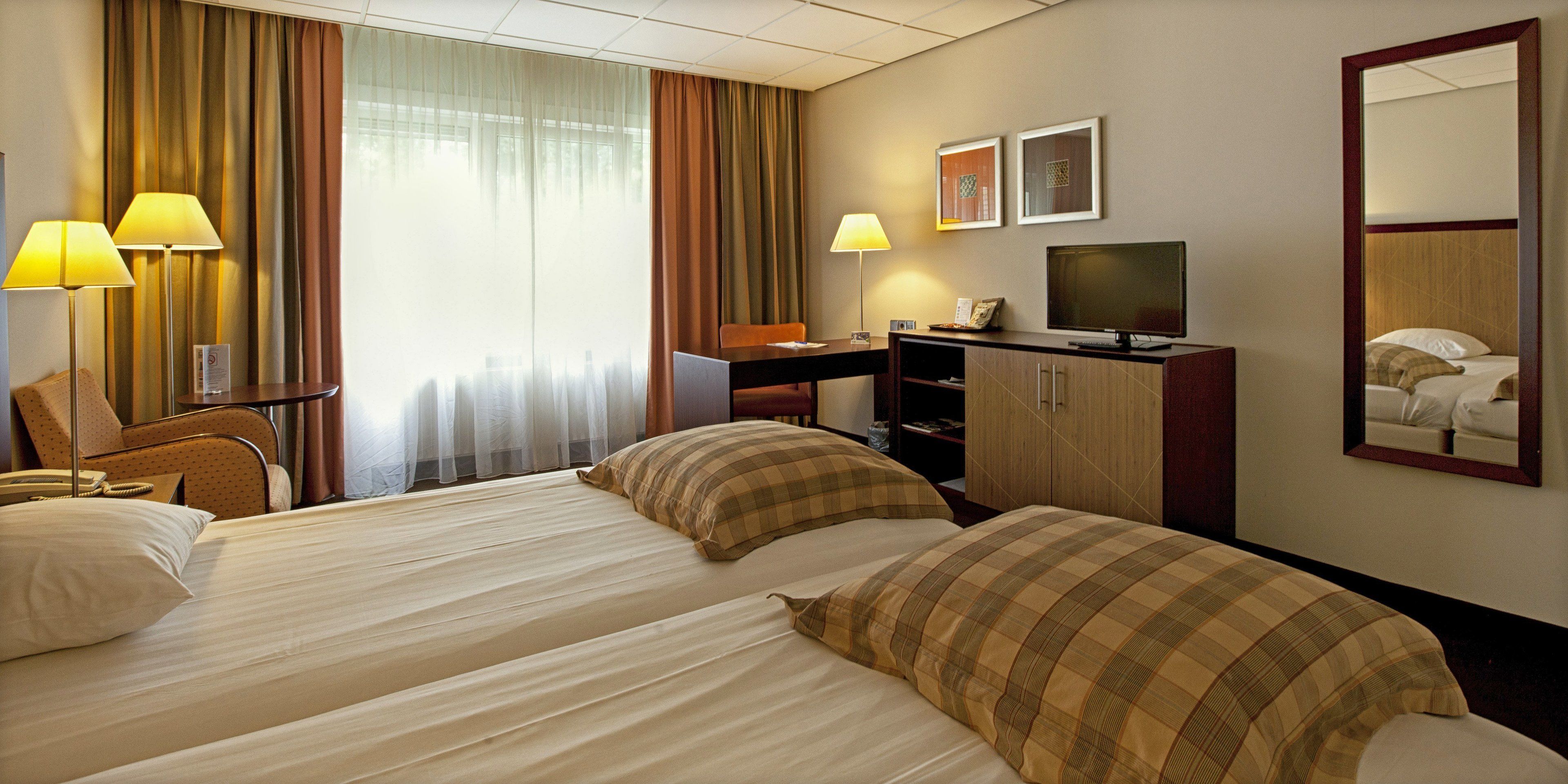 in-room safe, free wifi, bed sheets