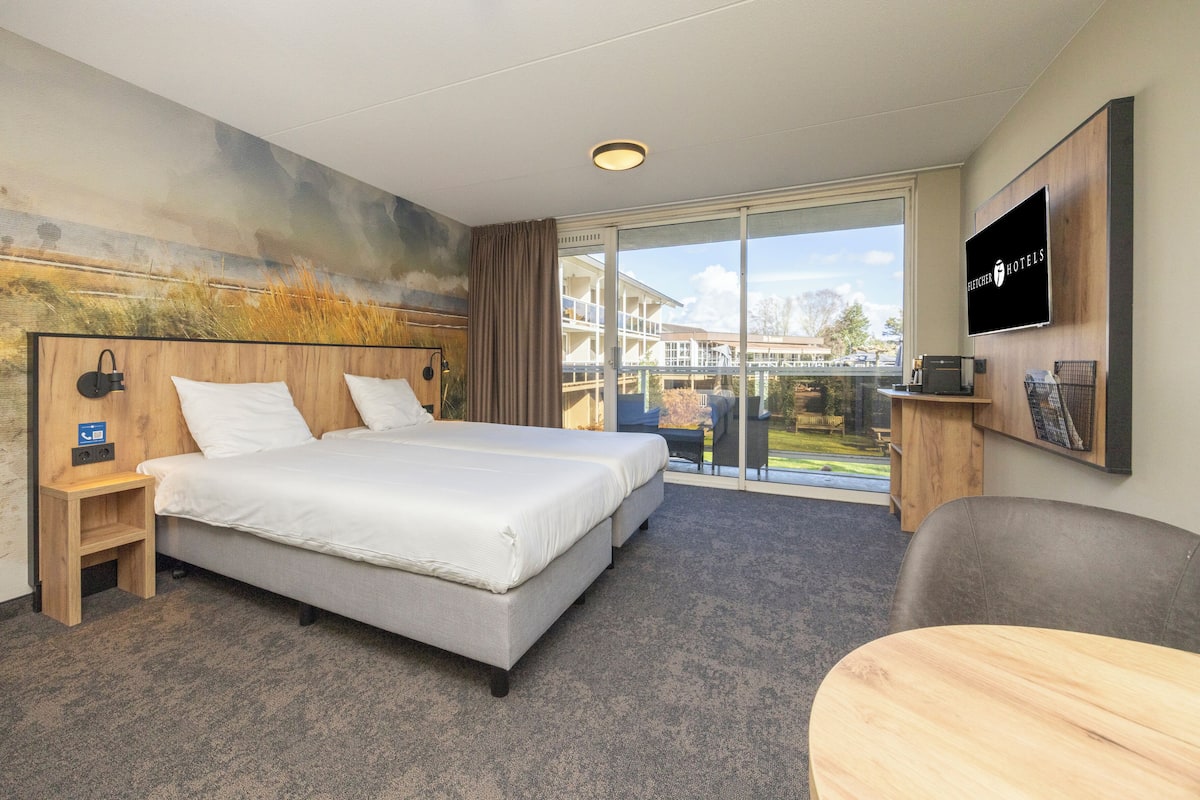 Deluxe Double Room | 1 bedroom, in-room safe, blackout curtains, free WiFi
