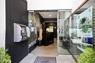 Entrada al alojamiento