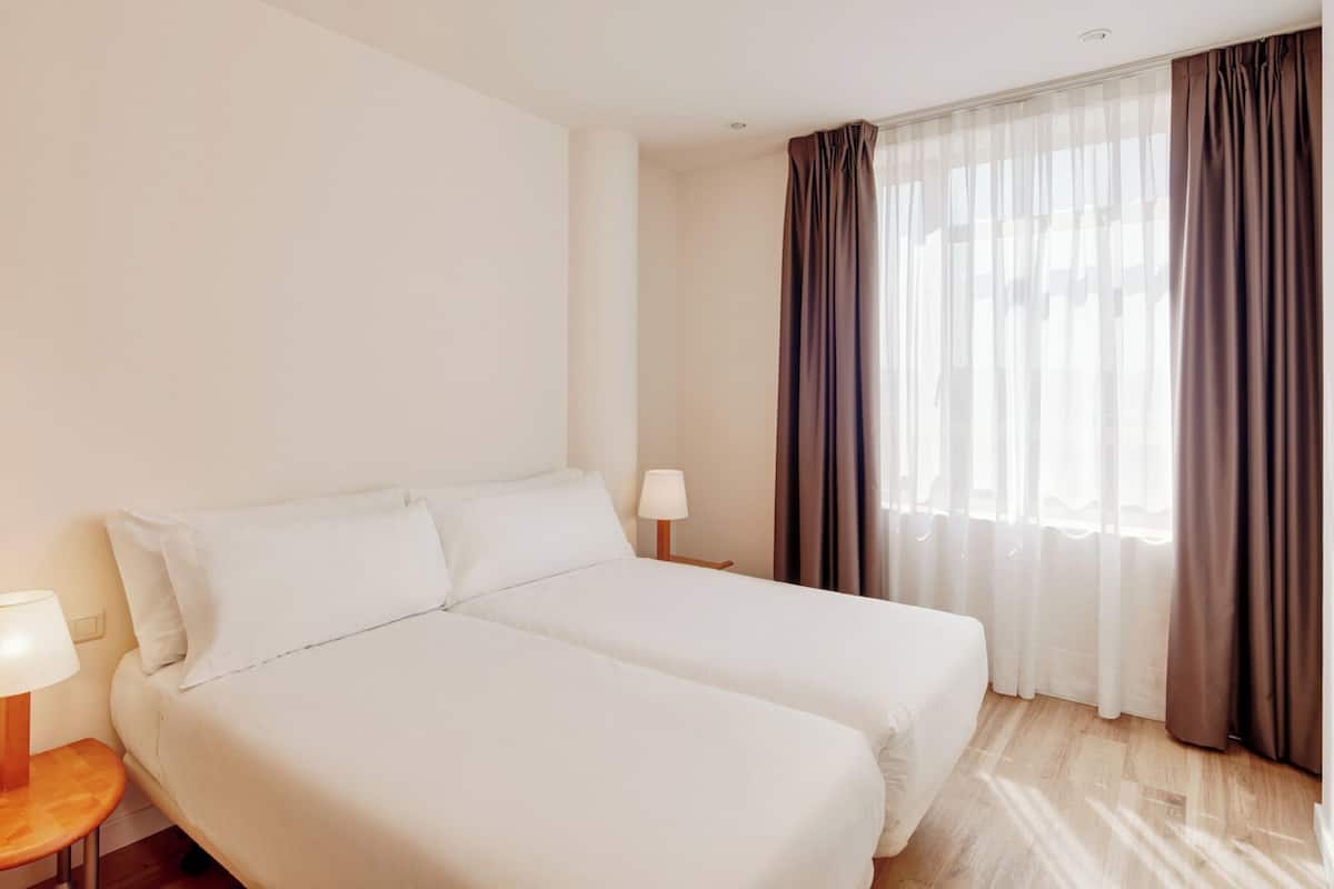 In-room safe, desk, blackout curtains, soundproofing
