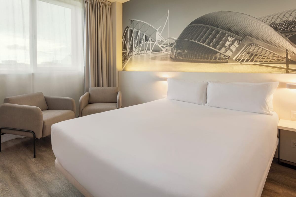 Double Room | Premium bedding, in-room safe, desk, free WiFi