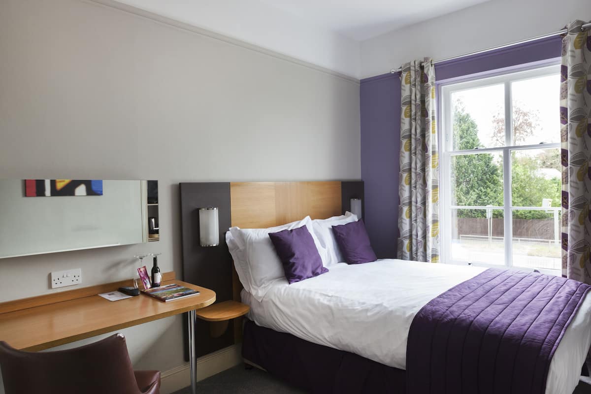 standard double room | minibar, blackout curtains, iron/ironing board, free wifi