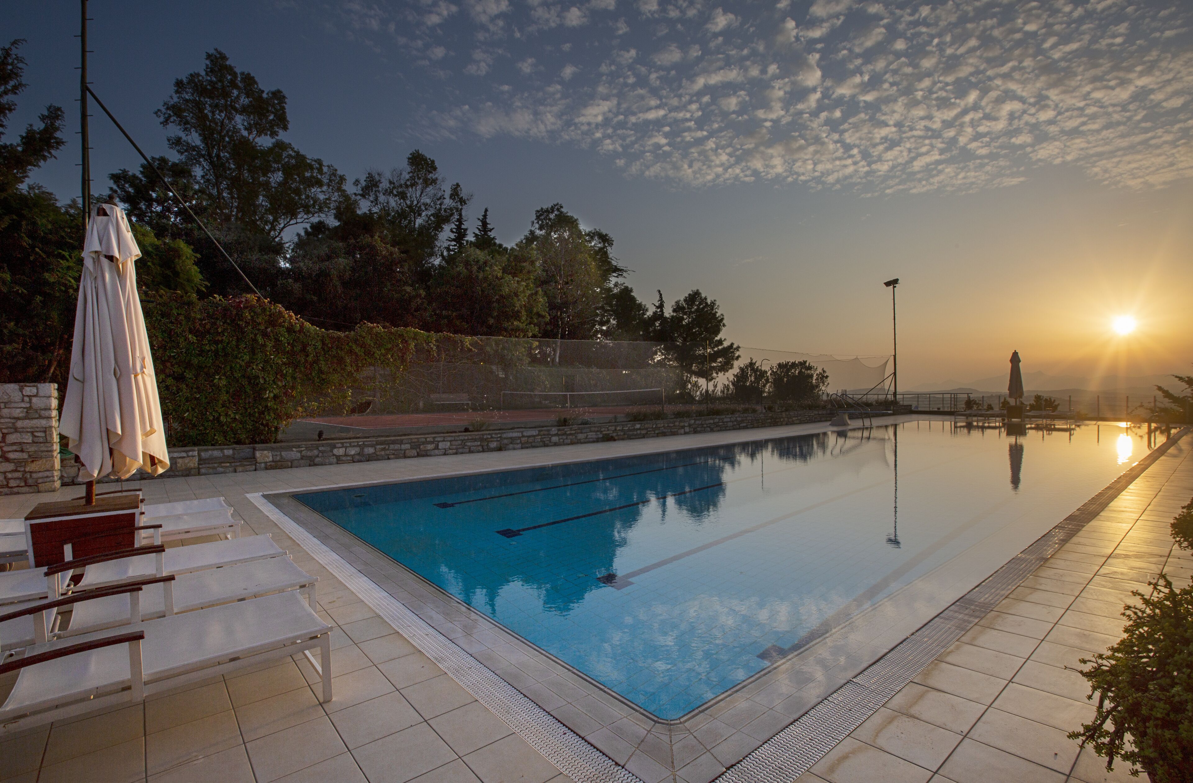 حمام سباحة