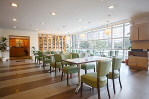 Dining - The Linden Suites (Pasig)
