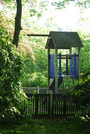 Children's play area - outdoor