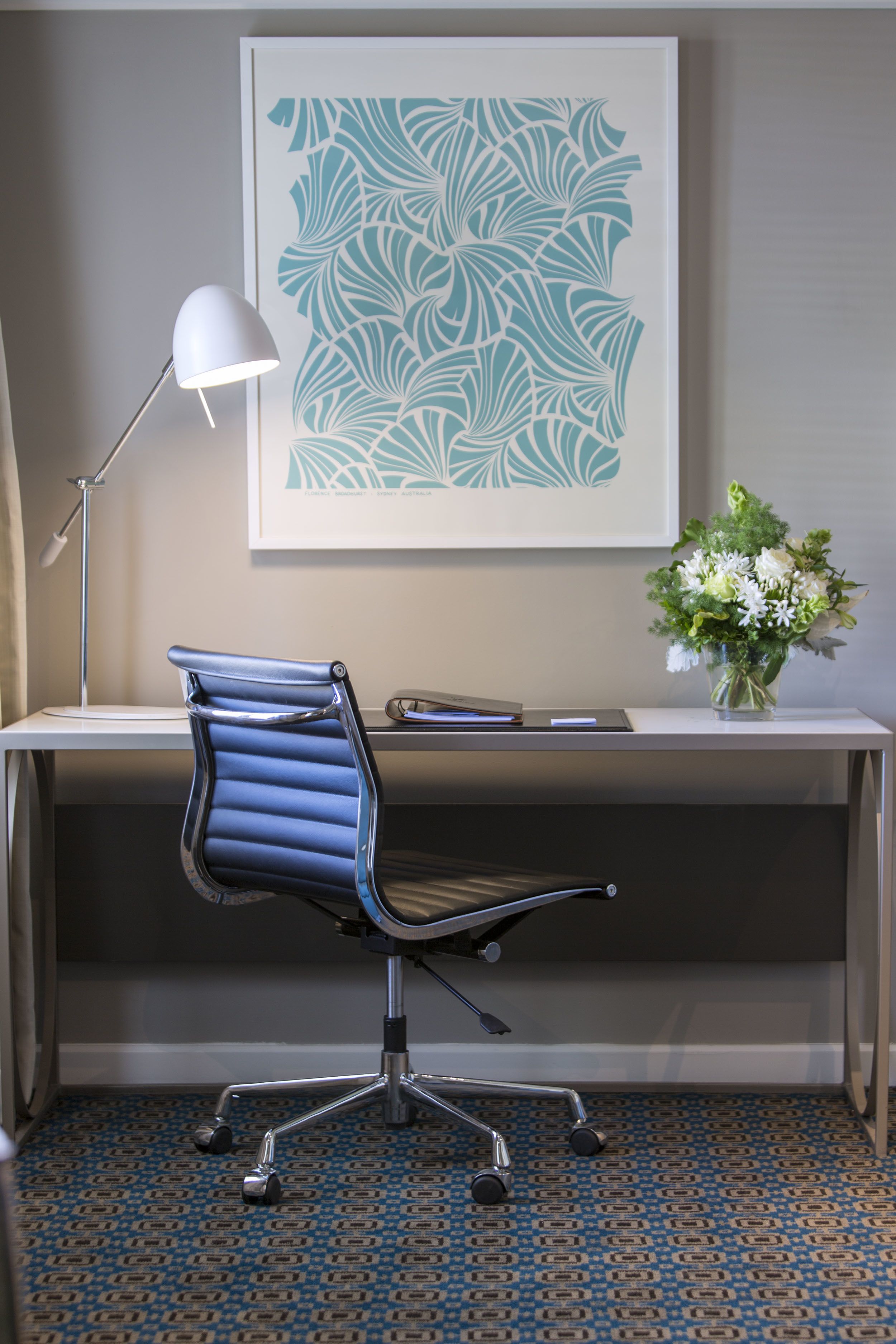 in-room business centre