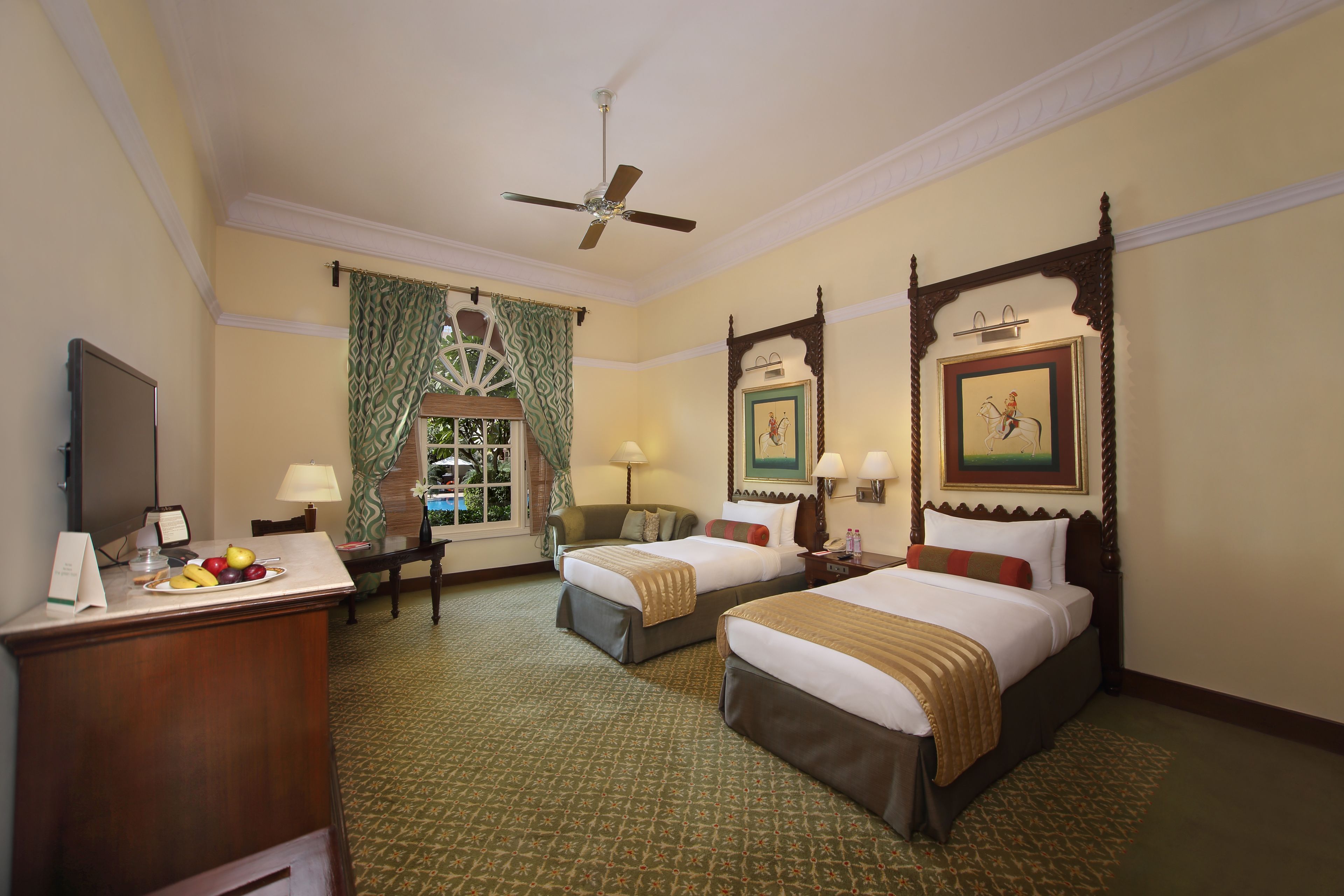 minibar, in-room safe, desk, laptop workspace