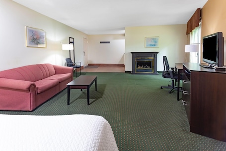 Escritorio, tabla de planchar con plancha, cunas gratuitas y wifi . Travelodge by Wyndham Bracebridge
