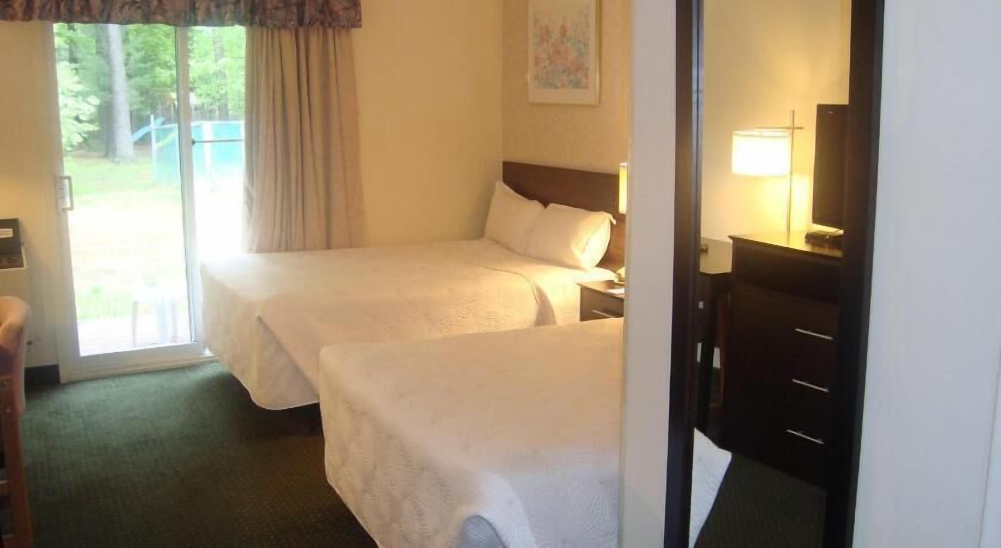 Desk, iron/ironing board, free cots/infant beds, free WiFi