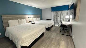 Habitación, 2 camas Queen size, para no fumadores (Sundeck) | Escritorio, tabla de planchar con plancha, cunas y wifi gratis