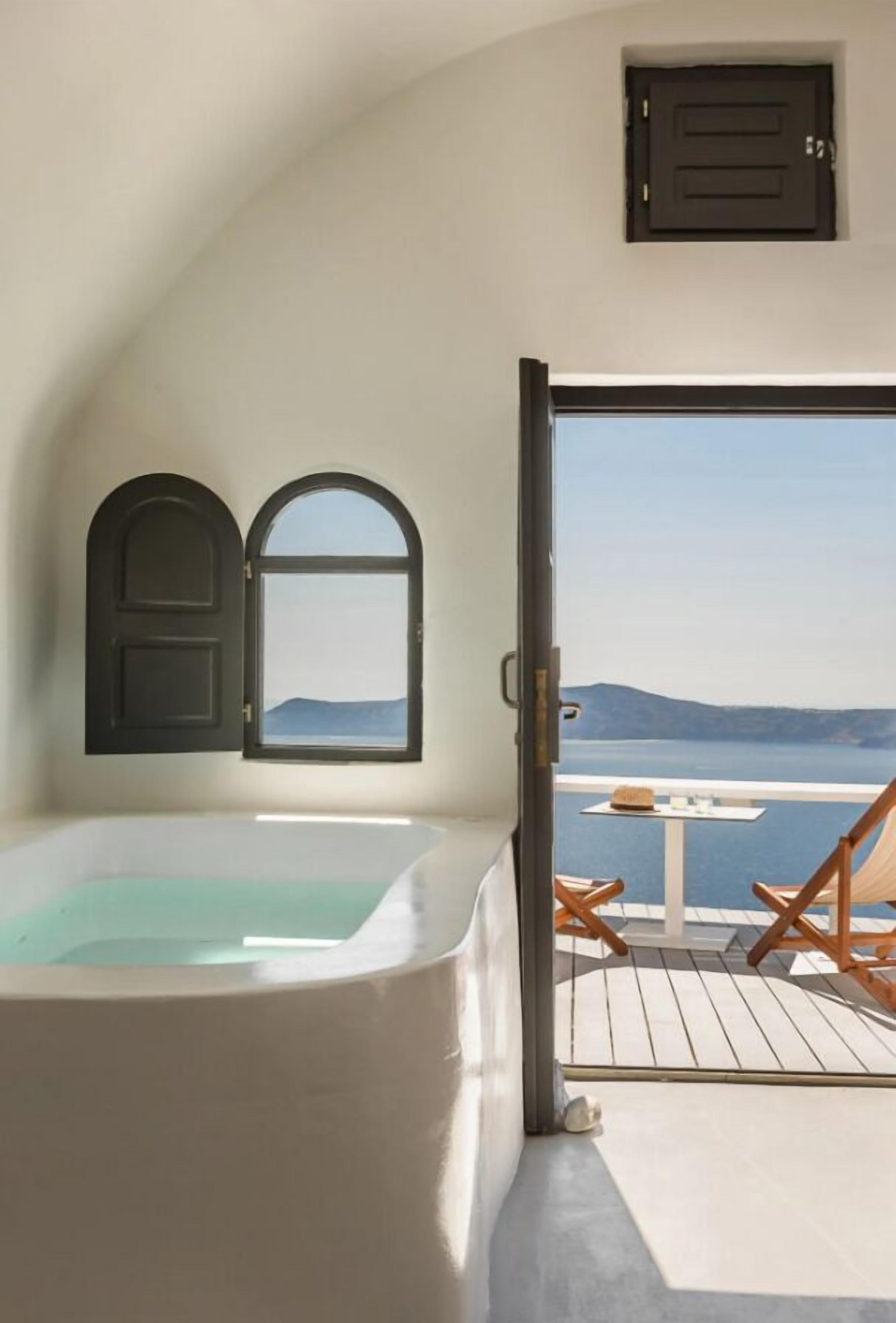 Premium Suite, Jetted Tub (Cave) | 1 bedroom, down duvets, minibar, in-room safe