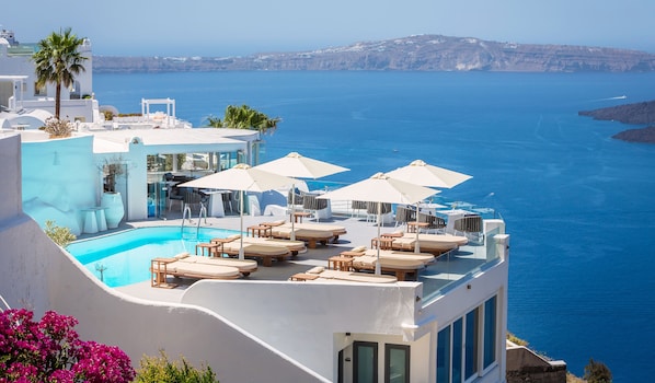 Serviço de almoço, culinária mediterrânea, vistas para a piscina 