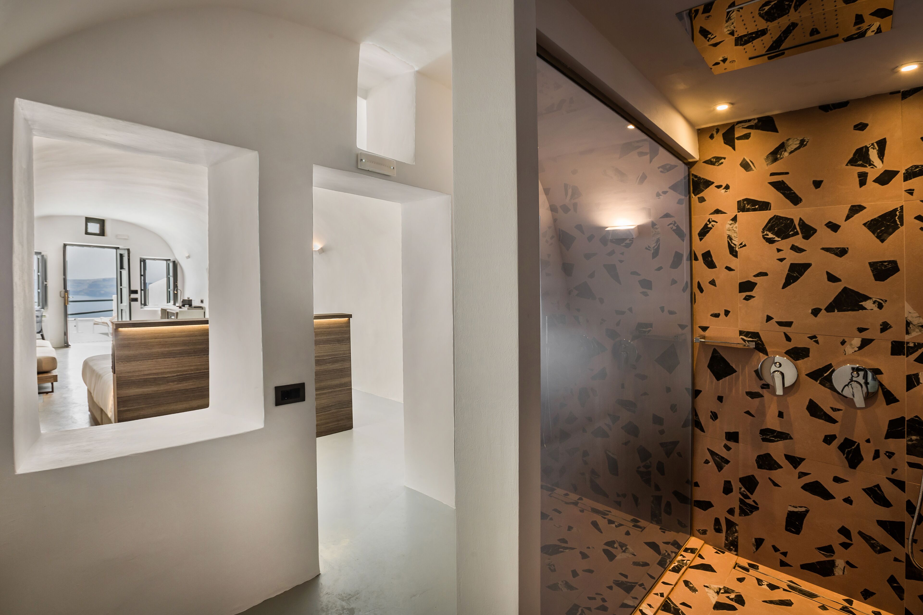 Photo - Sun Rocks Boutique Hotel