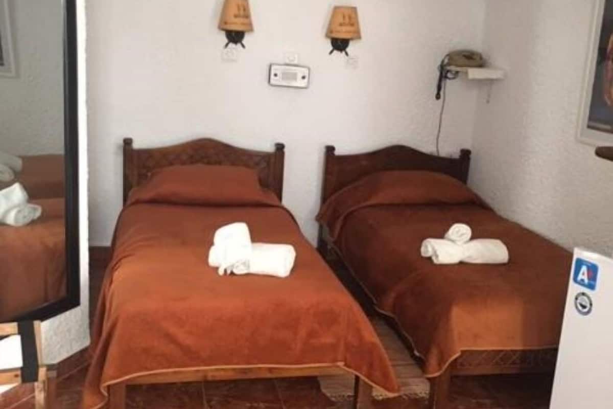 Economy Double or Twin Room (Semi-Basement) | In-room safe, desk, soundproofing, iron/ironing board