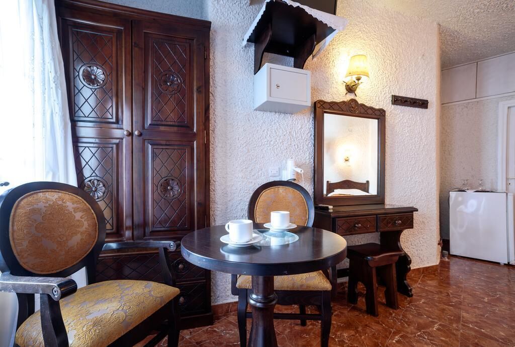 double or twin room | living area | 21-inch flat-screen tv with satellite channels, tv