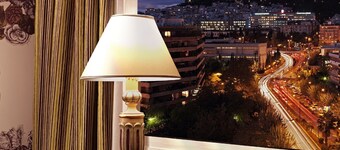 Divani Caravel