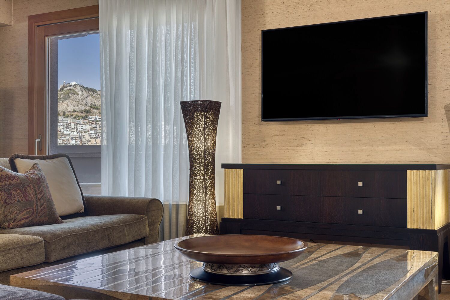 presidential suite 815 | 1 bedroom, hypo-allergenic bedding, minibar, in-room safe