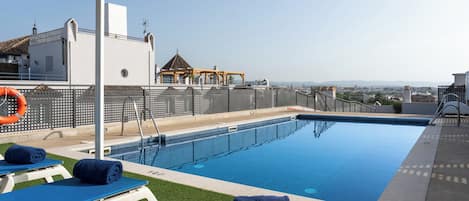 Seasonal outdoor pool