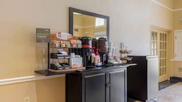 Desayuno para llevar gratuito y diario