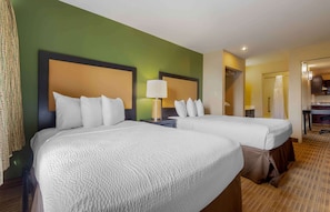 Suite, 2 chambres, non-fumeur | Bureau, accès au Wi-Fi (inclus), literie fournie