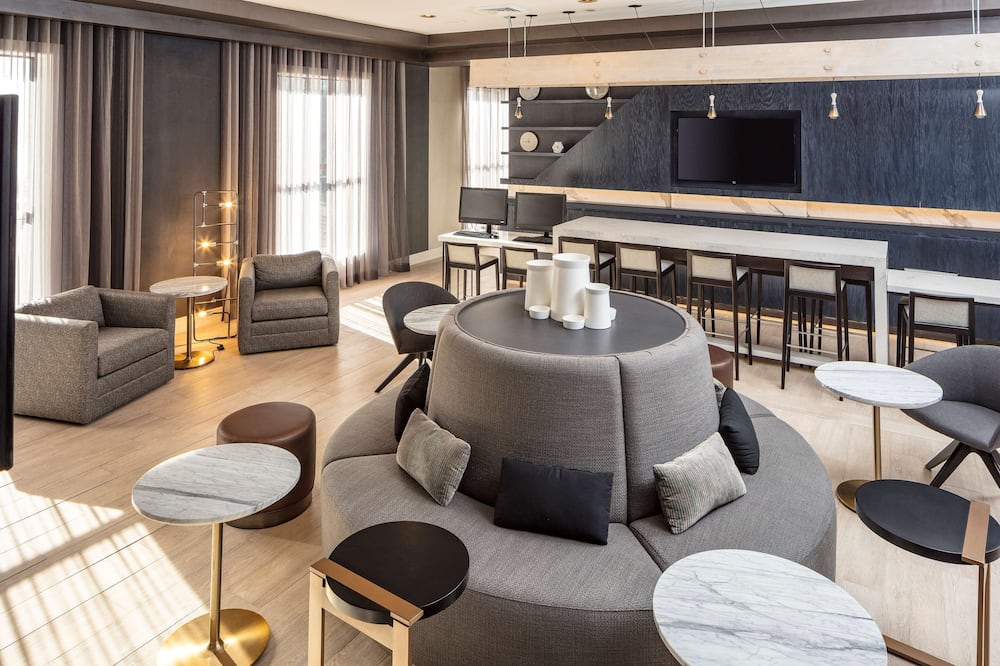 Doubletree By Hilton Boston Logan Airport Chelsea