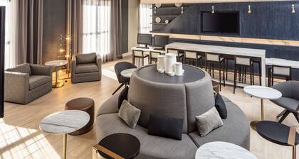 Doubletree By Hilton Boston Logan Airport Chelsea