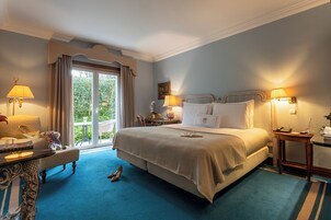 Minibar, in-room safe, desk, blackout curtains