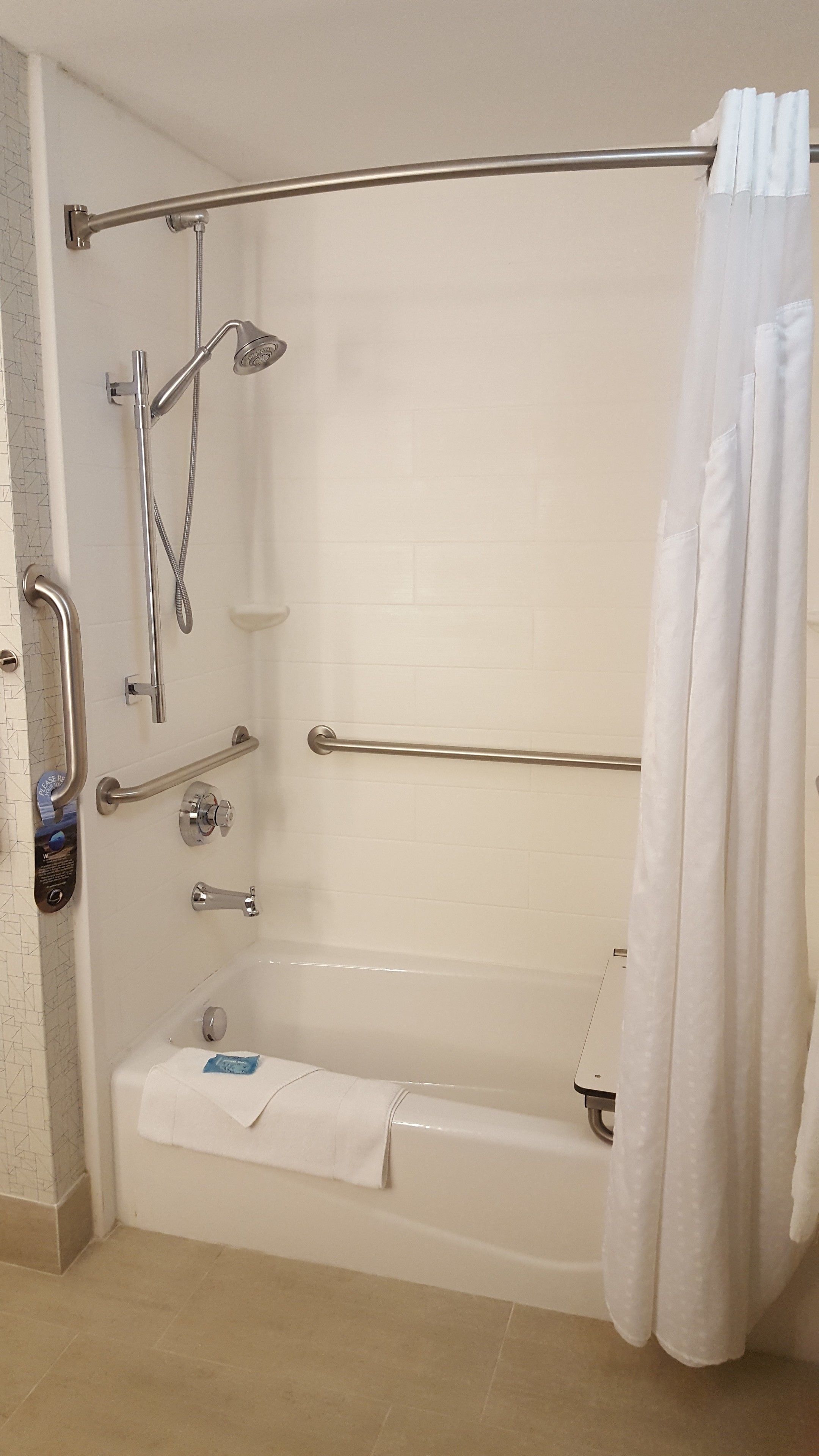 Foto - Holiday Inn Express Louisville Northeast by IHG