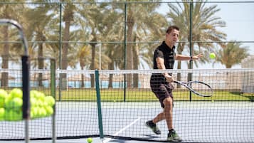 Lapangan tenis