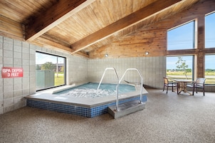 Indoor spa tub