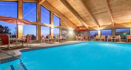 AmericInn by Wyndham West Salem