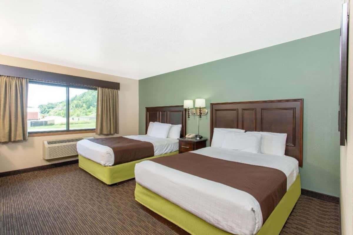 Desk, iron/ironing board, free cots/infant beds, free WiFi