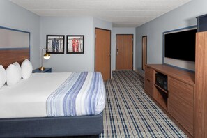 Room, 1 Queen Bed, Accessible, Non Smoking | Desk, iron/ironing board, free cribs/infant beds, free WiFi