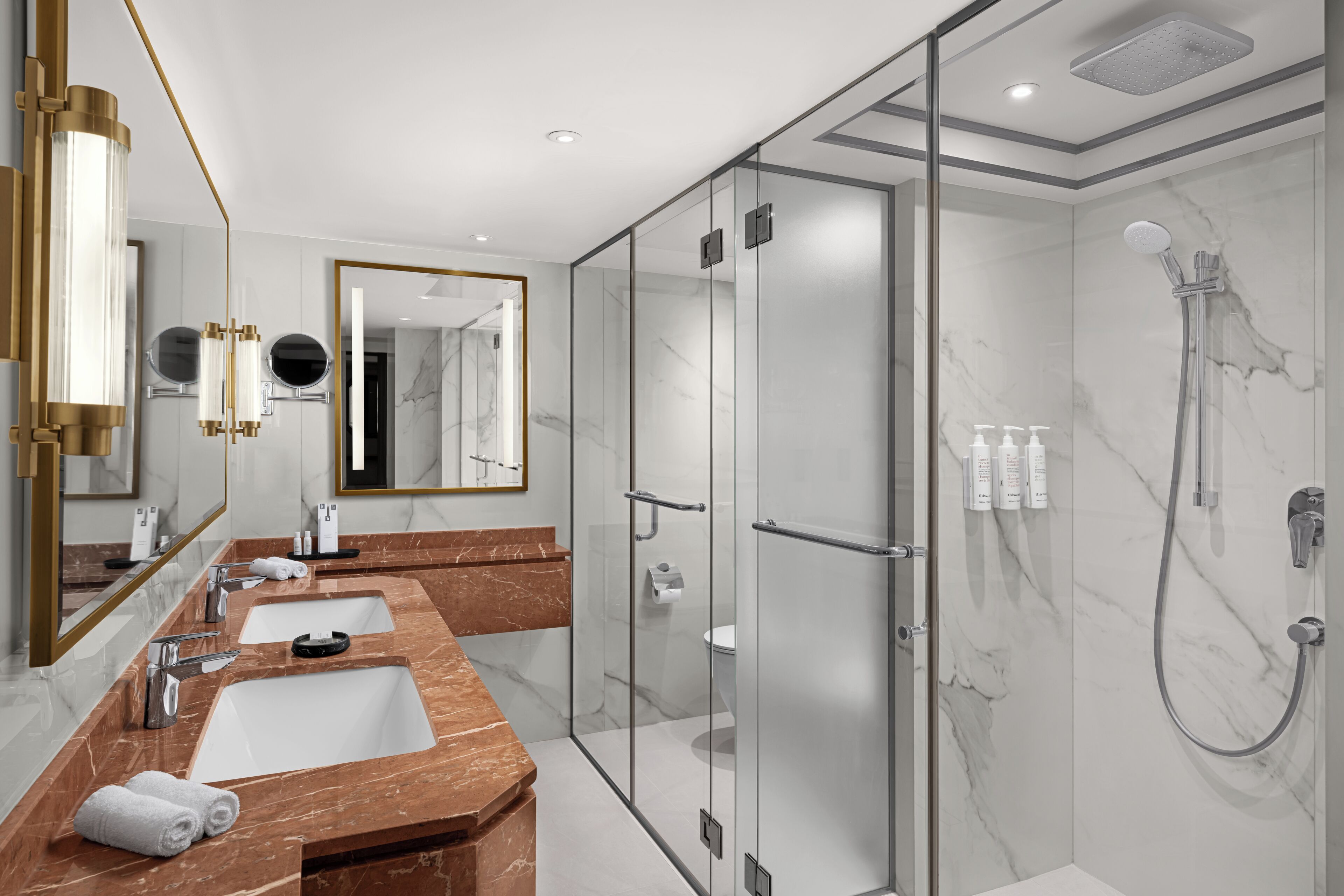 royal suite, 1 bedroom, non smoking | bathroom | combined shower/bathtub, free toiletries, hair dryer, bathrobes