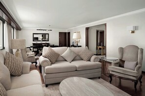 Royal Suite, 1 Bedroom | Living room | LCD TV - Amman Marriott Hotel (Amman)