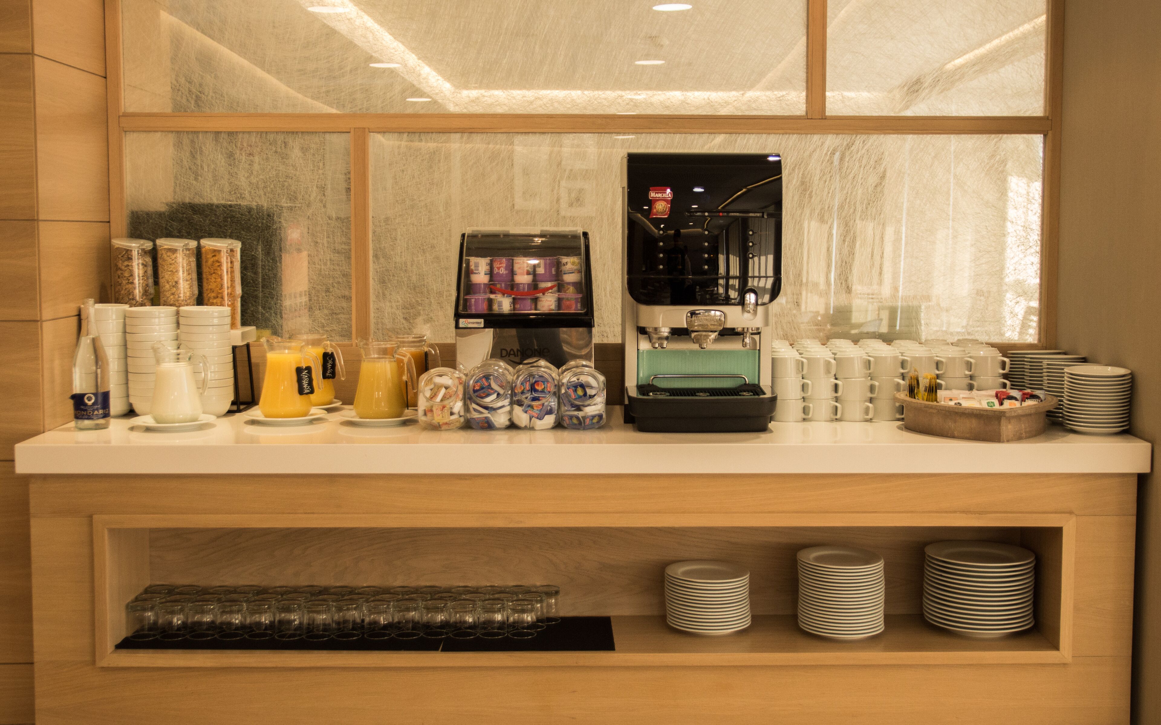 daily continental breakfast (eur 6.50 per person)