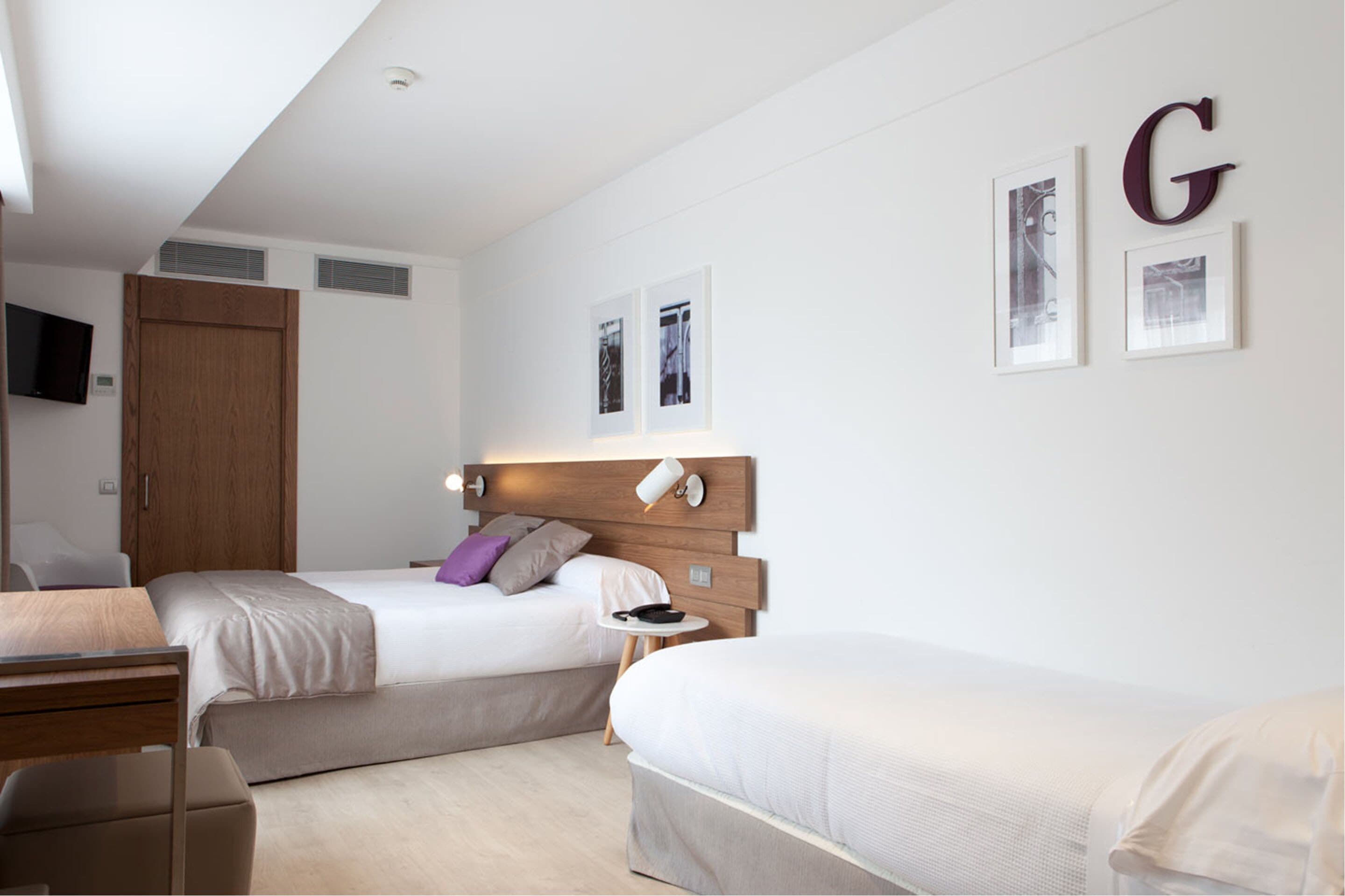 triple room | minibar, in-room safe, desk, soundproofing