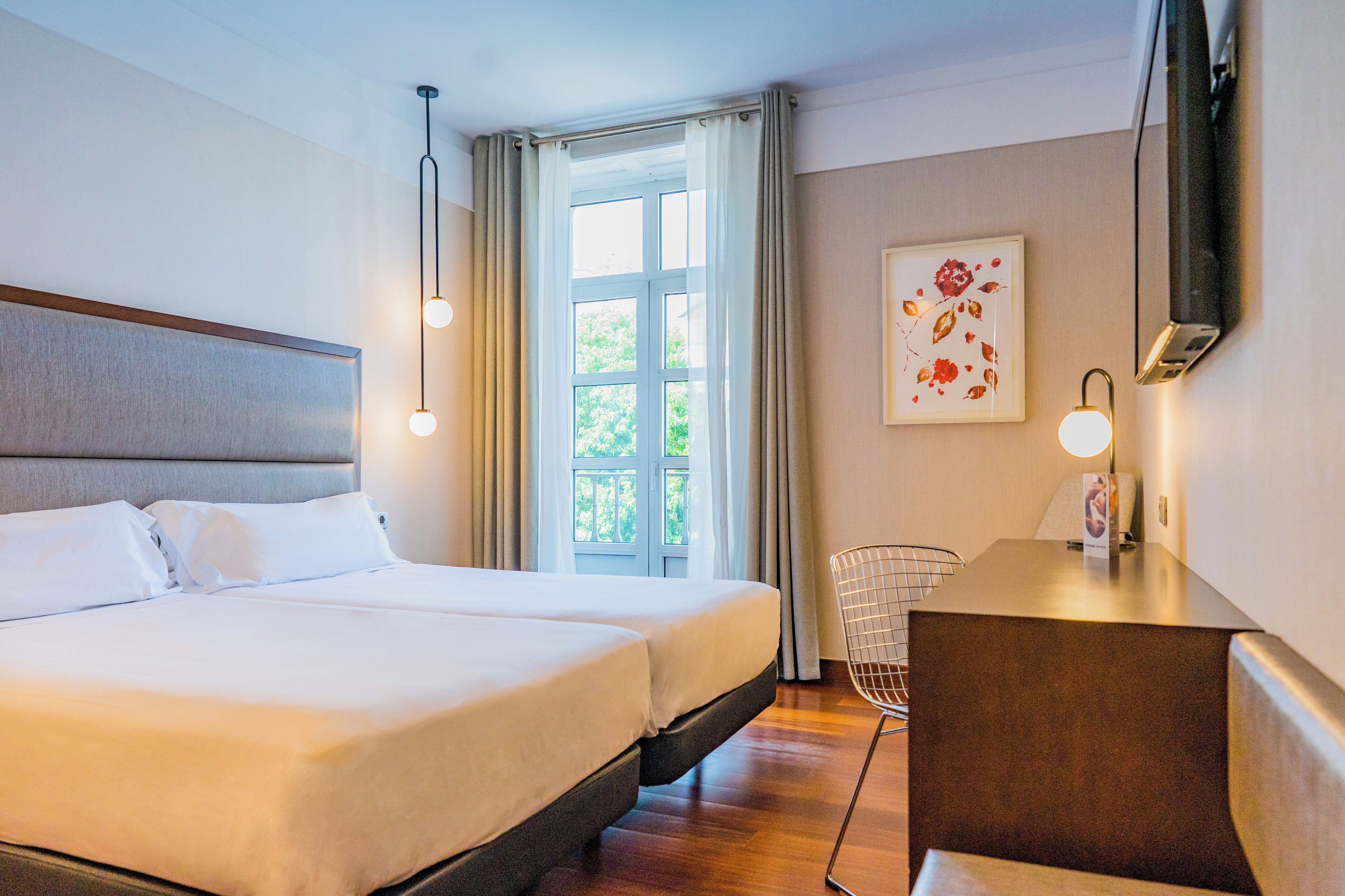 Premium bedding, minibar, in-room safe, desk
