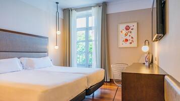 Premium bedding, minibar, in-room safe, desk