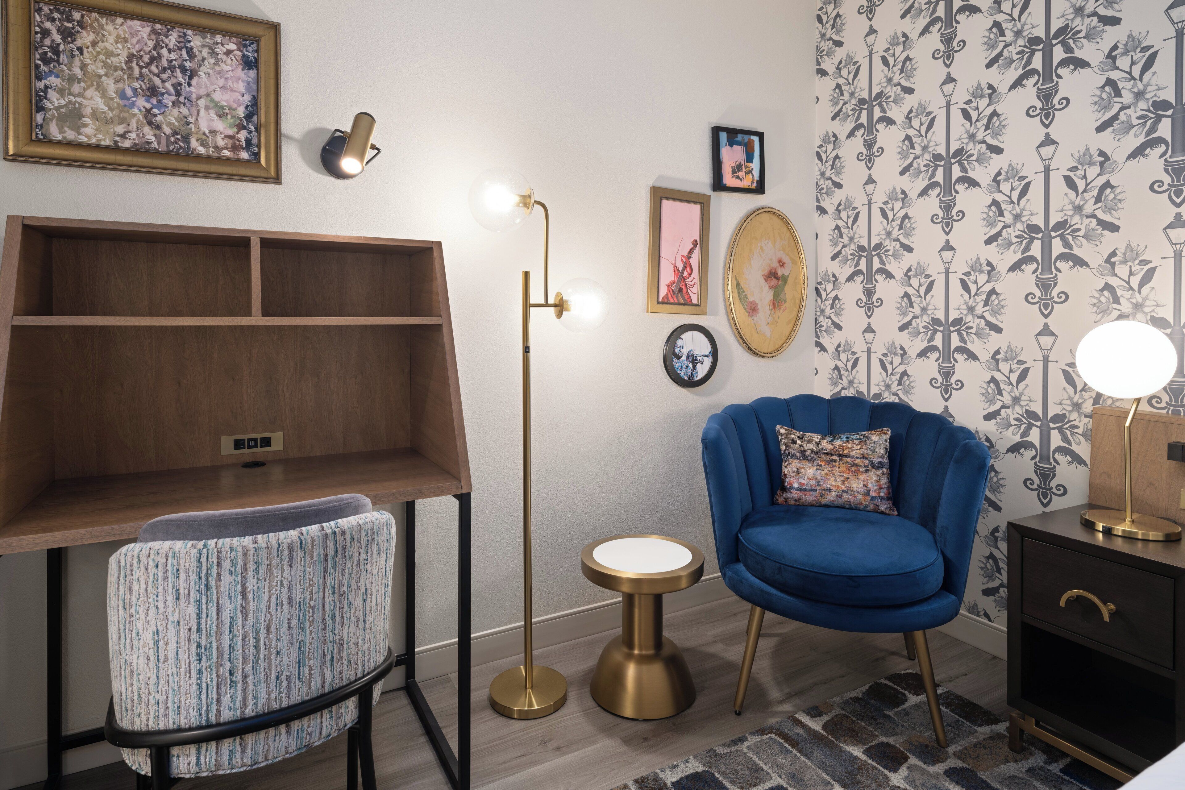 standard room, 1 king bed (interior) | 1 bedroom, in-room safe, desk, blackout curtains