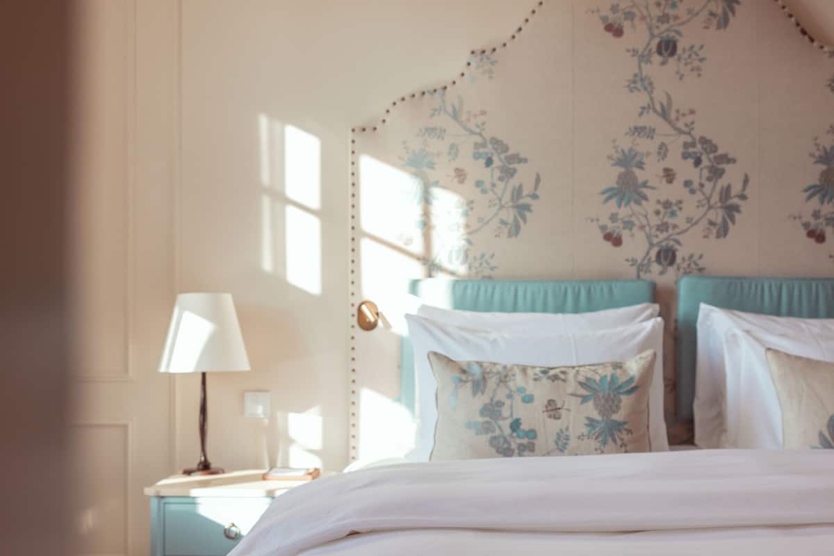 Hypo-allergenic bedding, minibar, in-room safe, desk