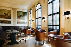 Bar (in der Unterkunft)